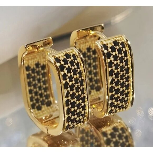 2/$24 Shiny U Shape Black Stone Gold Earrings - Picture 3 of 6